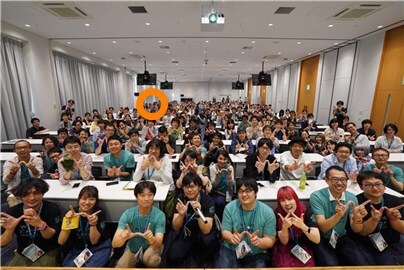 WordCamp Osaka 2018Wポーズ